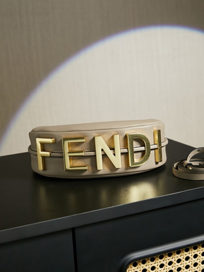 フェンディバッグ内部構造